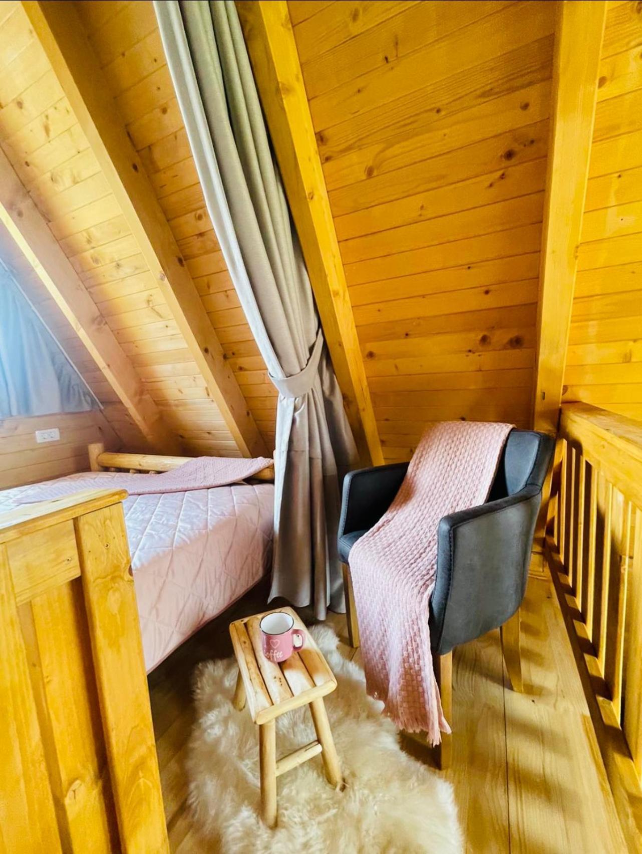 A Frame Houses Ans Zabljak Luaran gambar