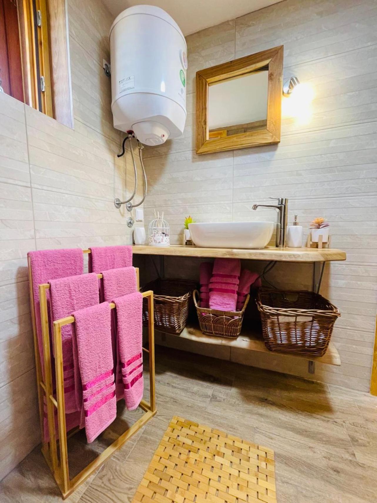 A Frame Houses Ans Zabljak Luaran gambar
