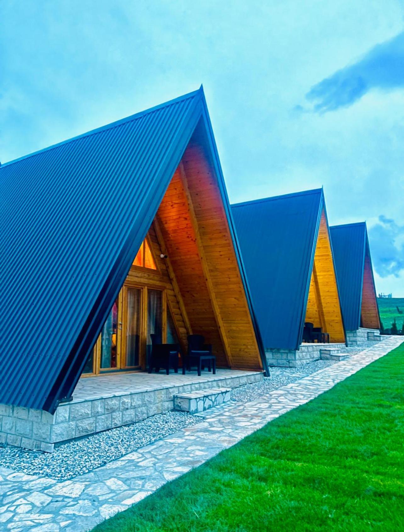 A Frame Houses Ans Zabljak Luaran gambar